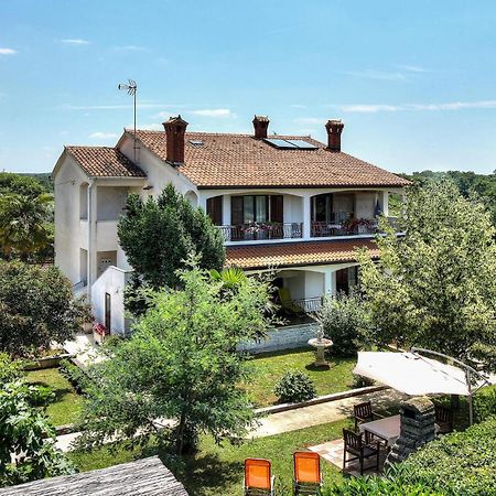 Amazing Apartment In Porec With Wifi Екстериор снимка